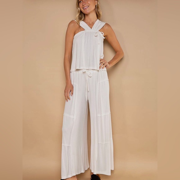 POL White Ribbed Knit Wide Leg Pants | Relaxed Fit - Picture 2 of 5